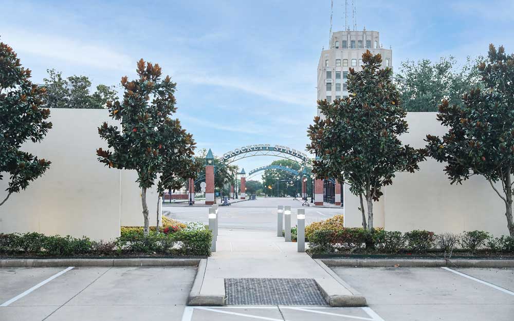 Mont Belvieu, TX Commercial Landscaping Companies